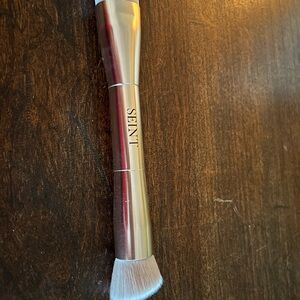 Seint Dual-Ended Makeup Brush - Silver